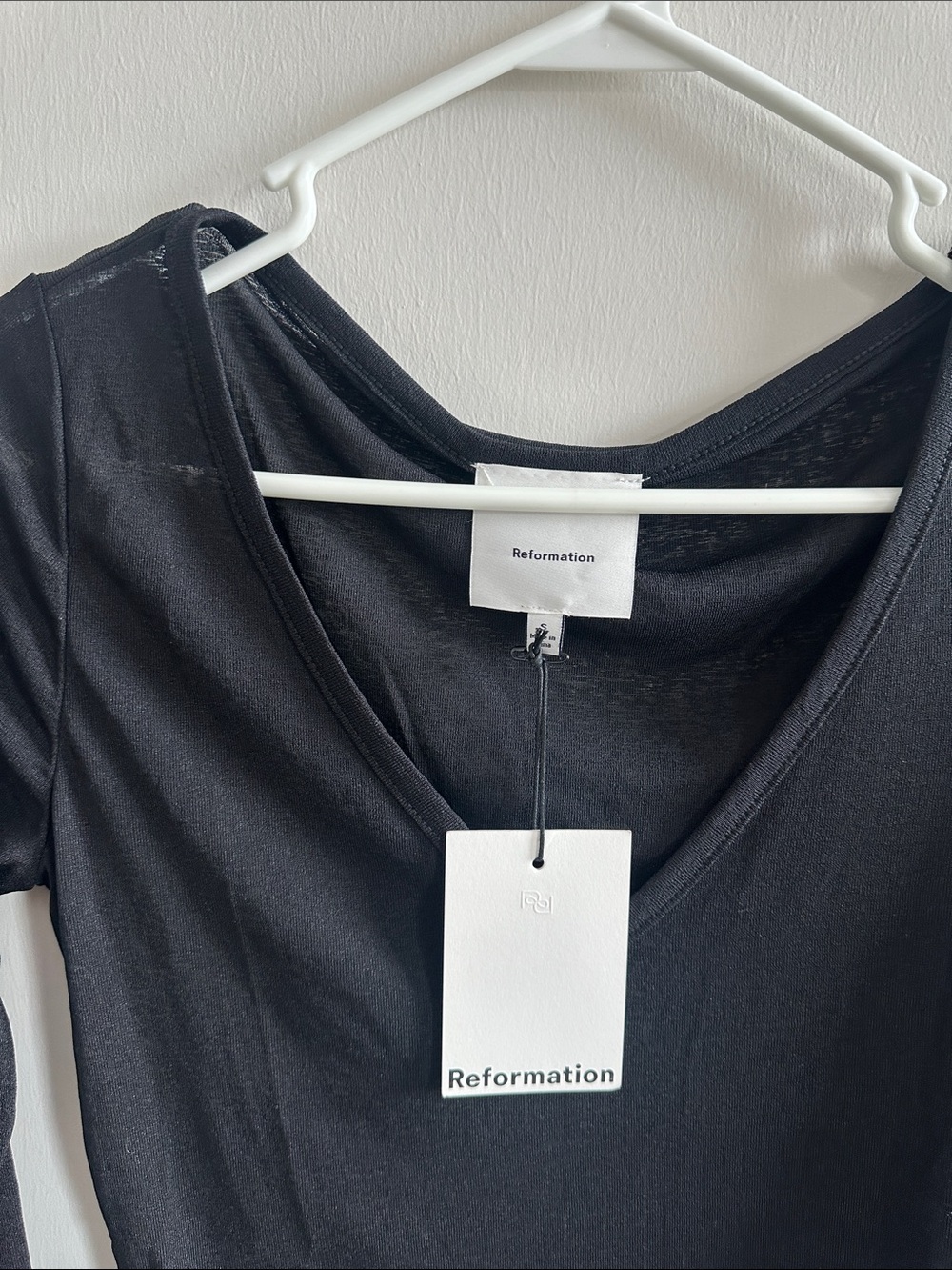 Reformation sheer top - Picture 2 of 4